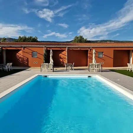 Bisus De Jara Hotel